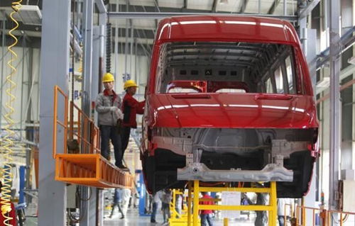 新能源時(shí)代 定義、最新進(jìn)展與道路機(jī)動(dòng)車輛生產(chǎn)的綠色變革